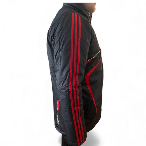 New With Tags Liverpool FC Official Licensed Padded Bench Coat Black/Red Size L - Picture 3 of 12